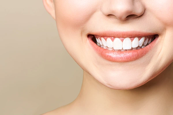 How Does a Cracked Tooth React to Laser Whitening Compared to a Healthy One Warwickshire